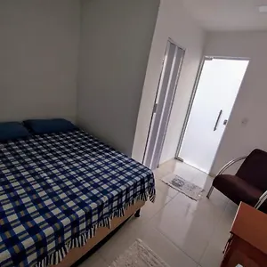 Quarto em Acomodações Particulares Suites Em, Cabo Frio